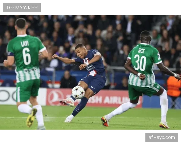 毕巴防守数据亮眼，后防线稳固成球队关键支柱