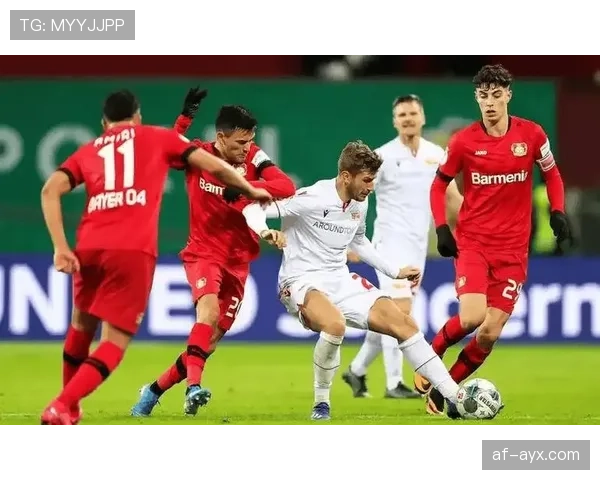 拜仁防线压上成瘾问题显现,身后空档遭利用局面面临挑战 拜仁防线压上成瘾问题显现,身后空档遭利用局面面临挑战